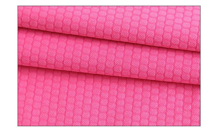 春夏足球衣服,釣魚(yú)服面料 品名 六角網(wǎng)眼布 別名 運(yùn)動(dòng)足球網(wǎng)紋布 經(jīng)緯